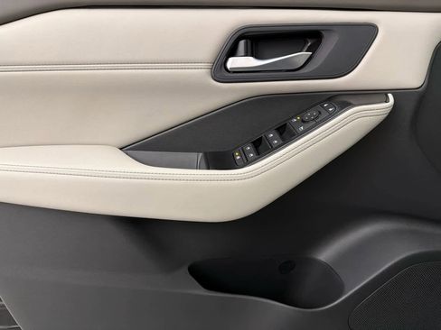 New 2026 Nissan Rogue SV image 23