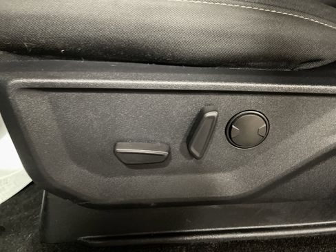 Used 2022 Ford F150 XLT w/ Equipment Group 302A High image 13