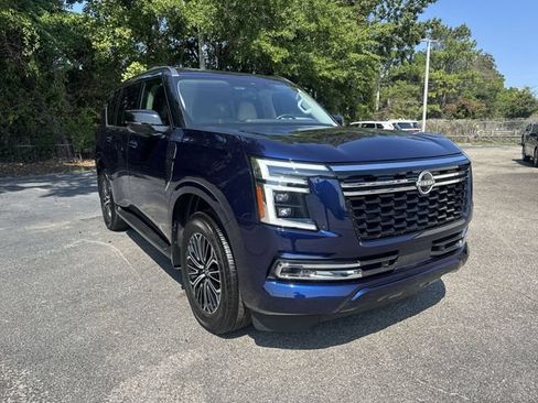 Certified 2025 Nissan Armada Platinum AWD/4WD image 3