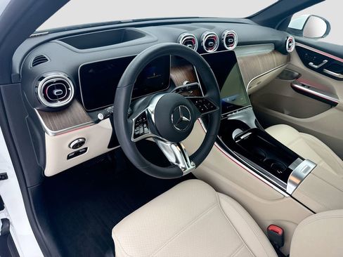 Certified 2026 Mercedes-Benz GLC 300 image 9