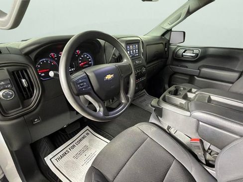 Used 2020 Chevrolet Silverado 1500 Custom w/ Custom Value Package RWD image 18