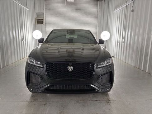 Used 2026 Jaguar F-PACE R-Dynamic S image 3