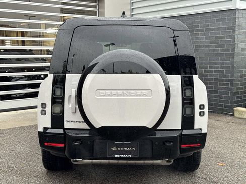 New 2026 Land Rover Defender 130 X-Dynamic SE AWD/4WD image 5