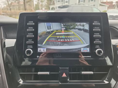 Used 2022 Toyota Camry LE w/ Convenience Package image 14