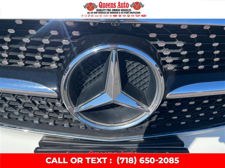 Used 2017 Mercedes-Benz E 300 4MATIC image 39