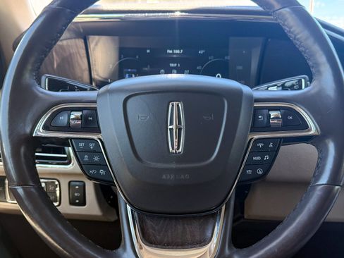 Used 2022 Lincoln Navigator Reserve AWD/4WD image 45