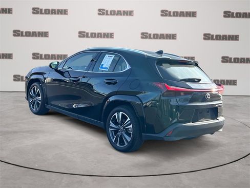 Used 2025 Lexus UX 300h 300h Premium image 3