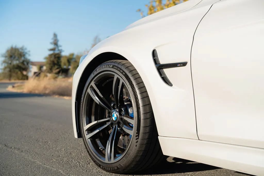 Used 2016 BMW M3 RWD image 19