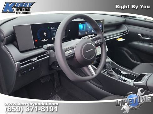 New 2026 Hyundai Tucson SEL image 17