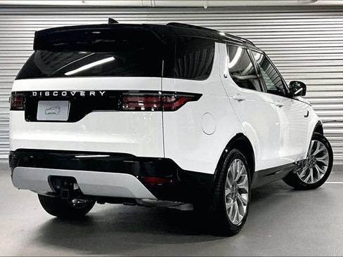 New 2026 Land Rover Discovery Limited Edition AWD/4WD image 4
