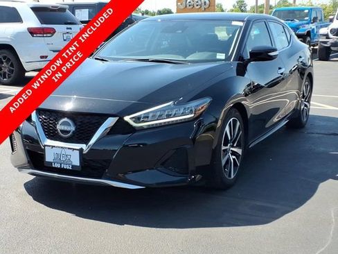 Used 2023 Nissan Maxima SV w/ Floor Mat Group FWD image 2
