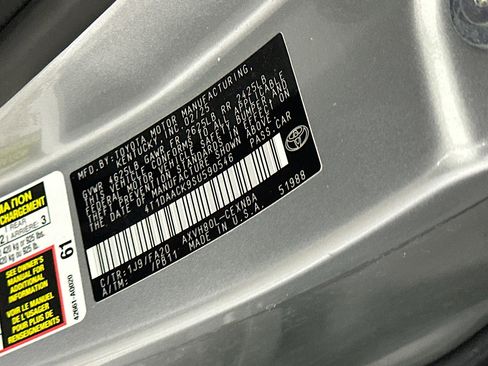 Used 2025 Toyota Camry LE image 12