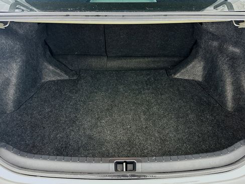 Used 2015 Toyota Corolla S image 30