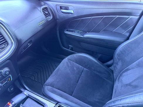 Used 2022 Dodge Charger R/T w/ Plus Group image 31