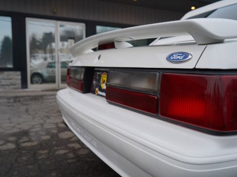 Used 1993 Ford Mustang LX image 92