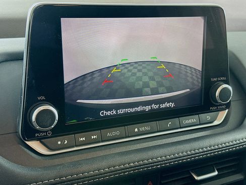 Used 2023 Nissan Rogue SV FWD image 21