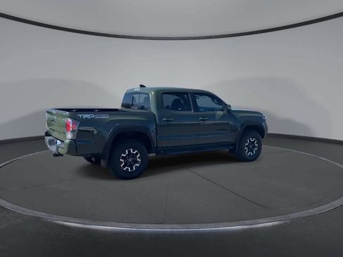 Certified 2021 Toyota Tacoma TRD Off-Road w/ TRD Premium Off Road Package AWD/4WD image 8