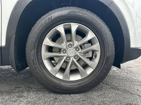 Used 2020 Hyundai Santa Fe SEL w/ Cargo Package image 13