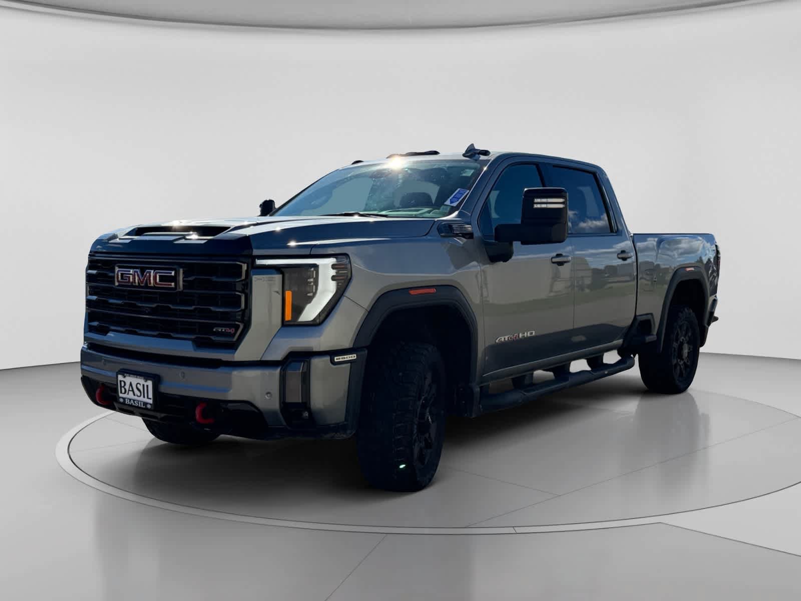 Used 2024 GMC Sierra 2500 AT4 w/ Technology Package AWD/4WD image 2