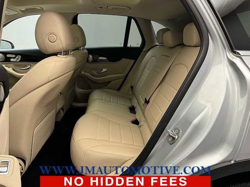 Used 2021 Mercedes-Benz GLC 300 4MATIC image 15