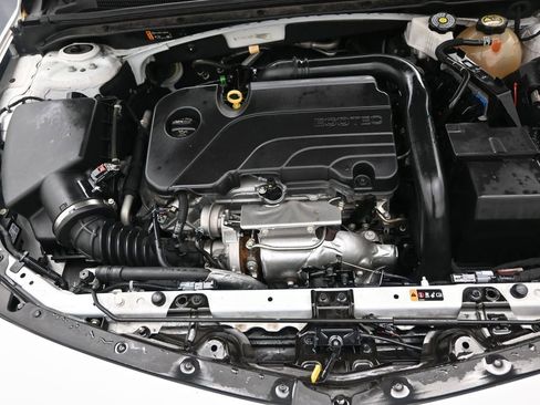 Used 2023 Chevrolet Malibu LT image 14