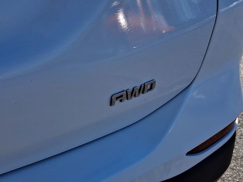 Used 2023 Chevrolet Equinox LS w/ LS Convenience Package image 29