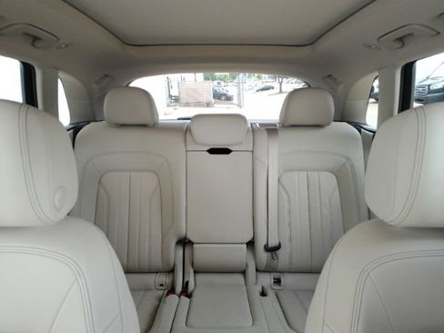 Used 2023 Audi Q5 2.0T Premium w/ Convenience Package AWD/4WD image 33