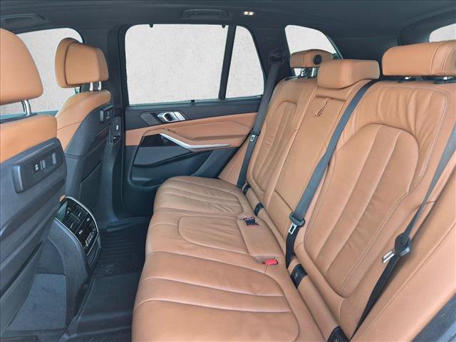 Used 2019 BMW X5 xDrive40i w/ Premium Package AWD/4WD image 19