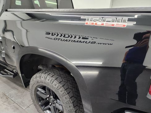 Used 2020 Chevrolet Silverado 1500 LT Trail Boss AWD/4WD image 31