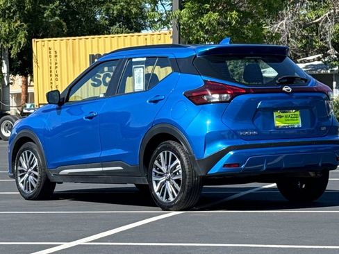Used 2024 Nissan Kicks SR FWD image 3