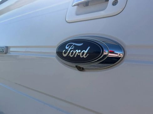 Used 2013 Ford F150 King Ranch w/ King Ranch Luxury Pkg image 11