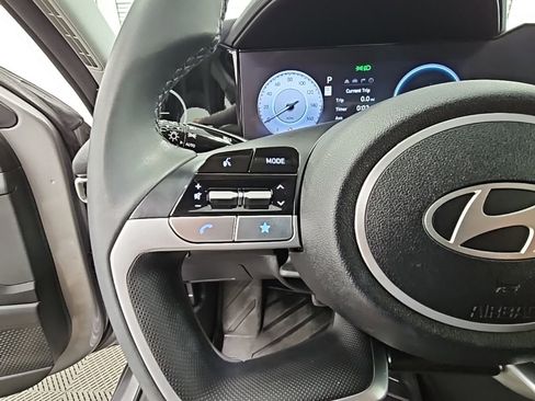 Used 2024 Hyundai Elantra SEL w/ Convenience Package image 27