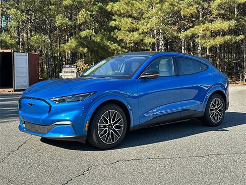 New 2025 Ford Mustang Mach-E Premium image 3