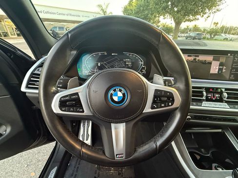 Used 2022 BMW X5 xDrive45e w/ M Sport Package image 24
