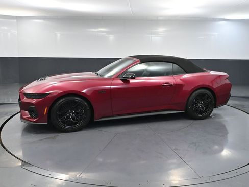 Used 2025 Ford Mustang GT Premium w/ GT Performance Package image 12