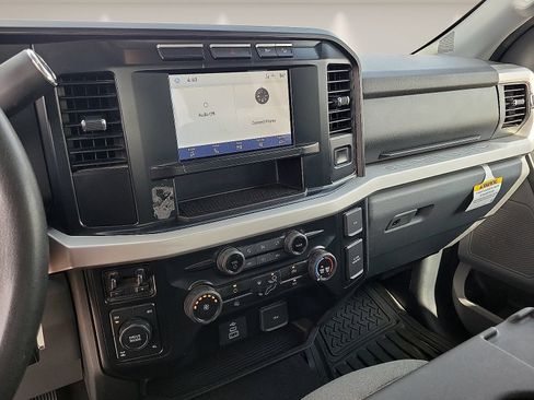 Used 2024 Ford F250 XLT w/ FX4 Off-Road Package AWD/4WD image 23