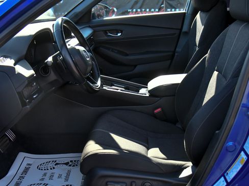 Used 2023 Honda Accord Sport image 17