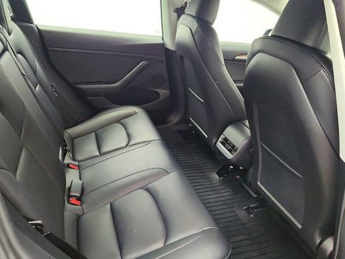 Used 2023 Tesla Model 3 Standard Range image 27