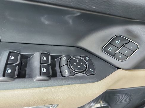 Used 2022 Ford Expedition Limited RWD image 38