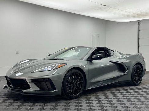 Used 2023 Chevrolet Corvette Stingray Coupe w/ Z51 Performance Package image 2