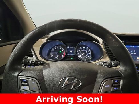 Used 2017 Hyundai Santa Fe Sport image 30