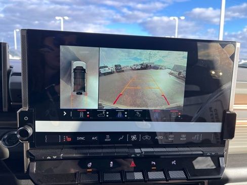 New 2025 GMC Hummer EV 2X w/ LPO, Dark Essentials Package image 22