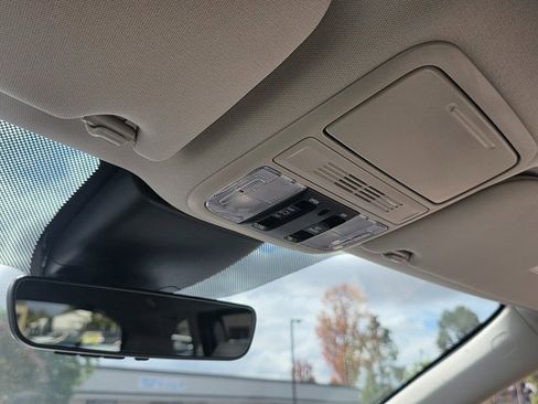 Used 2025 Honda Odyssey EX-L image 34