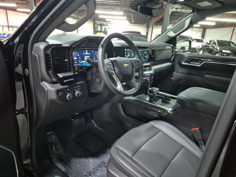 Certified 2026 Chevrolet Silverado 1500 LTZ w/ LTZ Premium Package AWD/4WD image 11