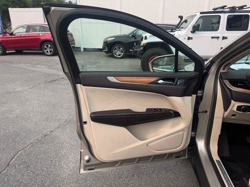 Used 2015 Lincoln MKC AWD w/ Equipment Group 102A Reserve image 12