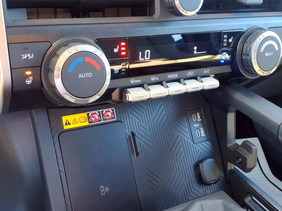 Used 2026 Toyota 4Runner TRD Off-Road Premium AWD/4WD image 21