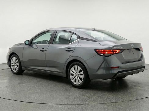 Used 2025 Nissan Sentra S image 5