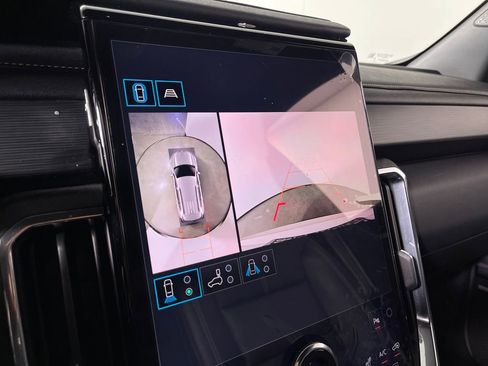 Used 2024 GMC Acadia Elevation image 21