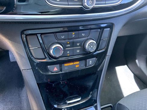 Used 2018 Buick Encore Preferred FWD image 31