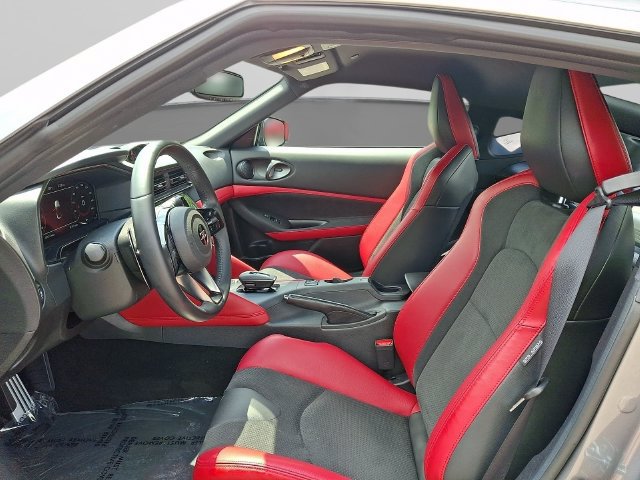 Used 2024 Nissan Z Performance w/ Floor Mat Package RWD image 14